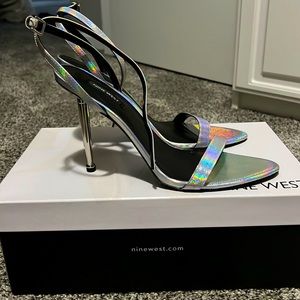 Size 10 women Nine West Heels